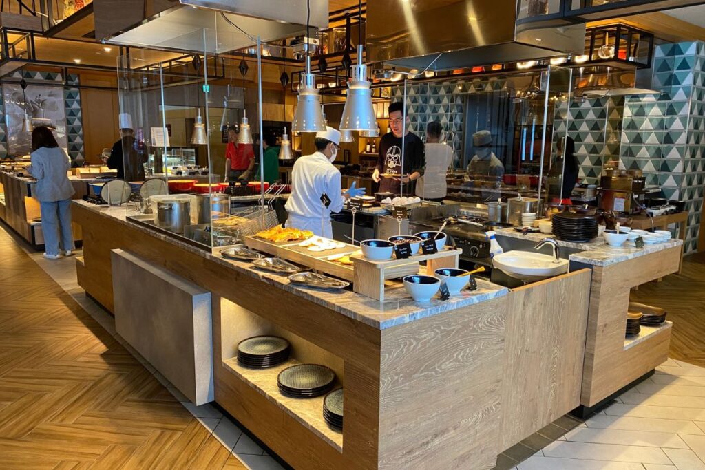 Club Med Kiroro Peak Review Club Med Kiroro Peak - Breakfast - Pancakes, Waffles