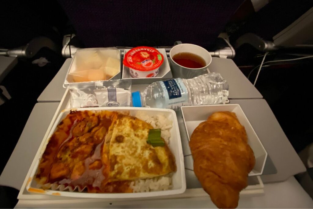 Club Med Kiroro Peak Review Malaysia Airlines Nasi Lemak - Breakfast - Kuala Lumpur to Tokyo