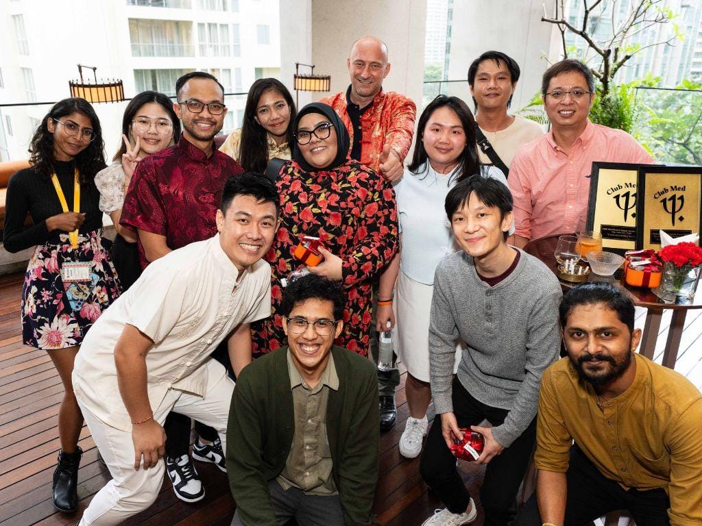 Top Club Med Travel Agent in Malaysia: Travelution Holidays Wins Big Club Med Awards 2023 - Andy and Eugene from Travelution Holidays with Club Med Management and Call Center Team