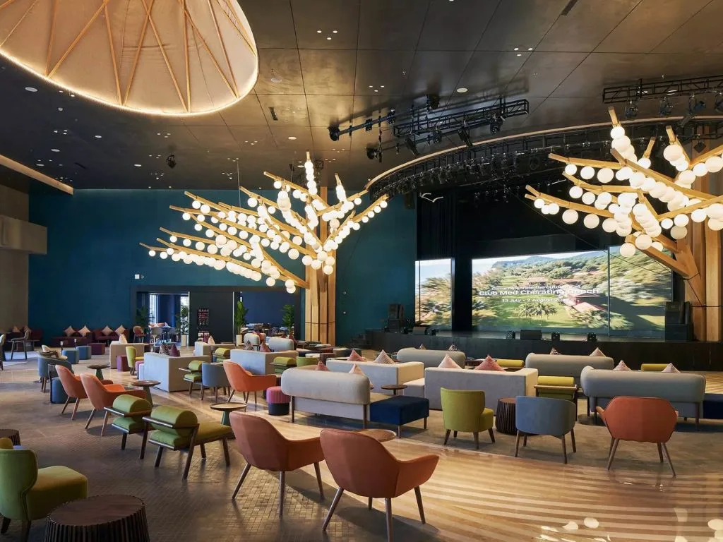 Club Med Lijiang Dayan Bar