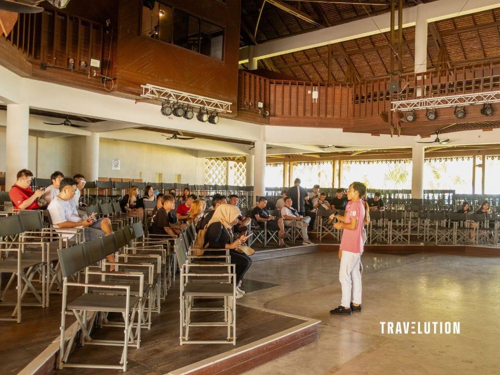 Kajian Club Med Cherating Ulasan Club Med Cherating - Taklimat Resort di Teater