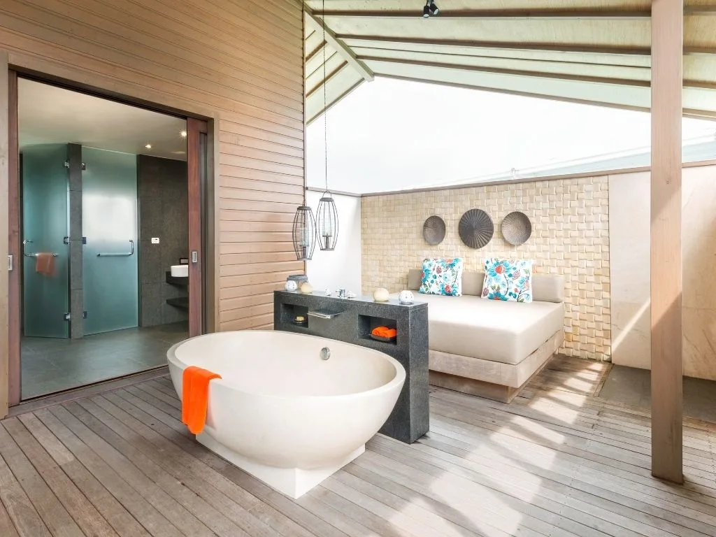 Club Med Finolhu Sunrise Overwater Villa