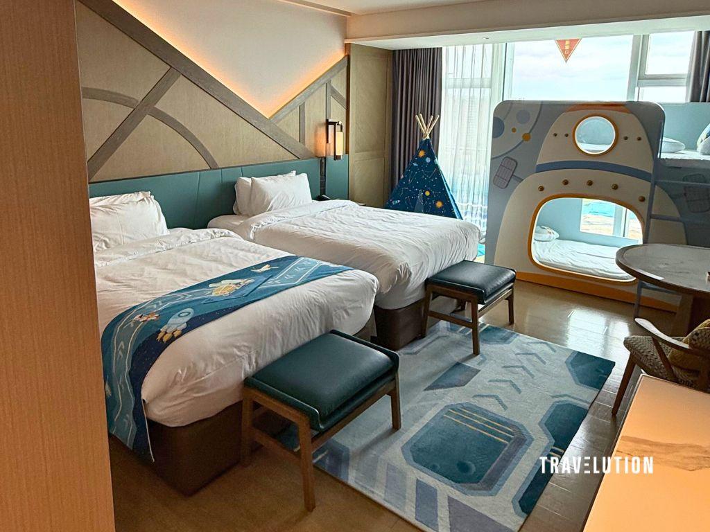 Club Med Urban Oasis Taicang Review Club Med Urban Oasis Taicang - Space Themed Room