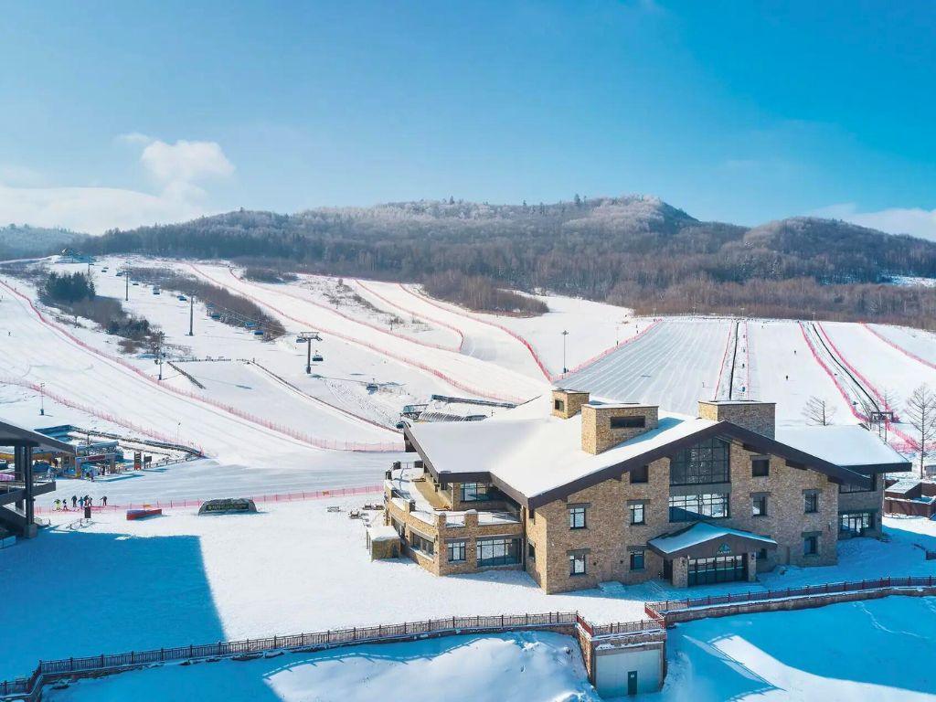 1 Day Free Ski Rental for Club Med China Resorts Free Ski Rental for Club Med China Resorts - Changbaishan