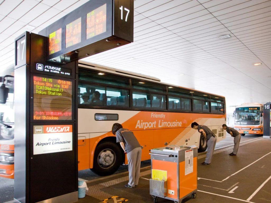 How To Get From Haneda Airport to Tokyo Aiport Limousine Bus