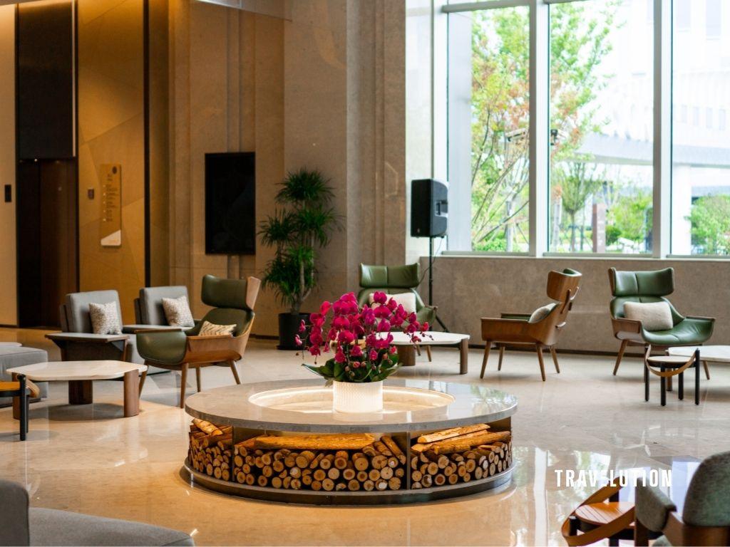 What is Club Med Joyview and Urban Oasis? What is Club Med Joyview and Urban Oasis - Lobby Lounge