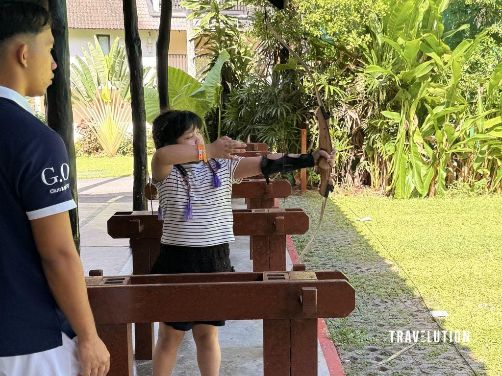Club Med Kids Club - Mini Club - Archery - Club Med Phuket
